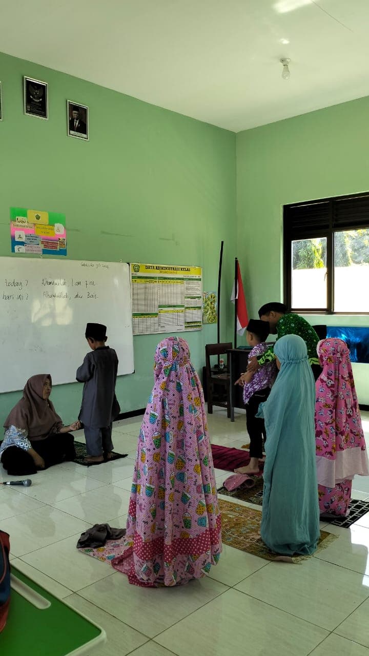 Dokumentasi MPLS SD RAISNU Sumenep berlangsung khidmat